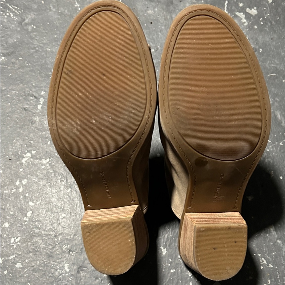 Lucky Brand Tan Ankle Booties. 9.5. $30 - Picture 3 of 6